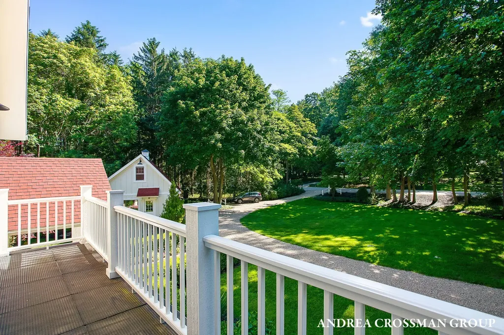 2075 Lakeshore Drive Ganges Township MI 49408