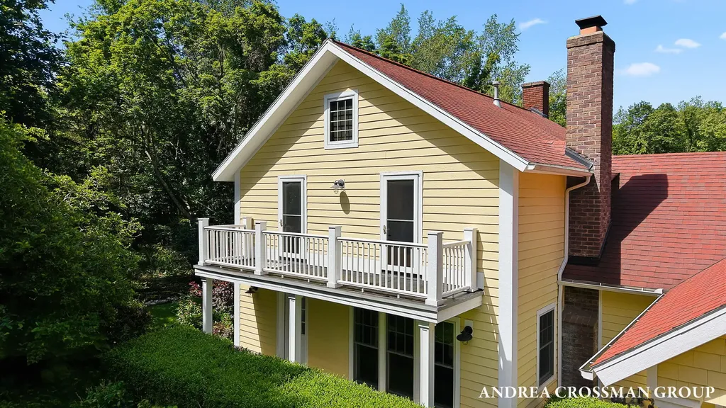 2075 Lakeshore Drive Ganges Township MI 49408