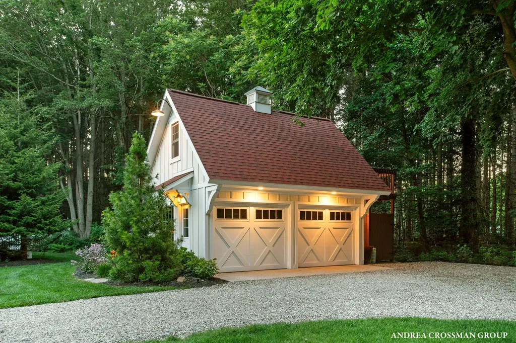 2075 Lakeshore Drive Ganges Township MI 49408