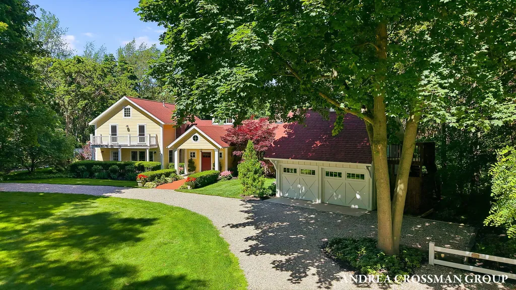 2075 Lakeshore Drive Ganges Township MI 49408