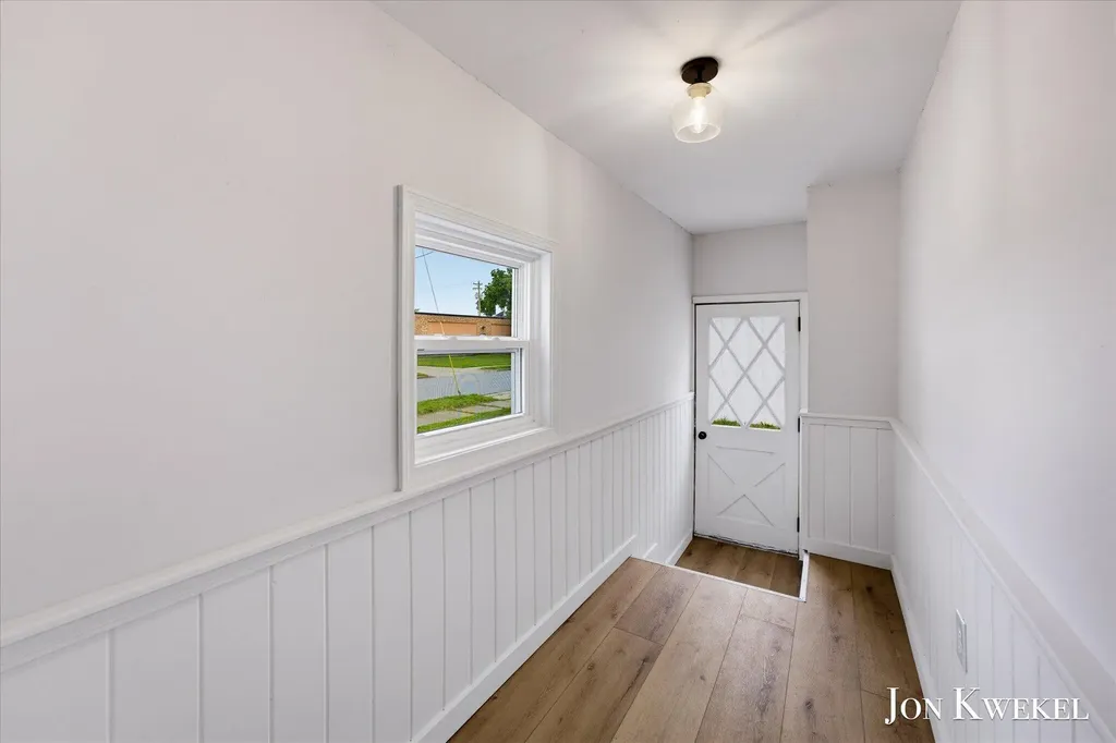 523 Elm Street SE Lowell City MI 49331