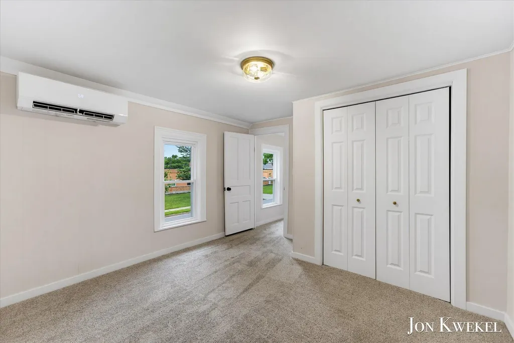 523 Elm Street SE Lowell City MI 49331