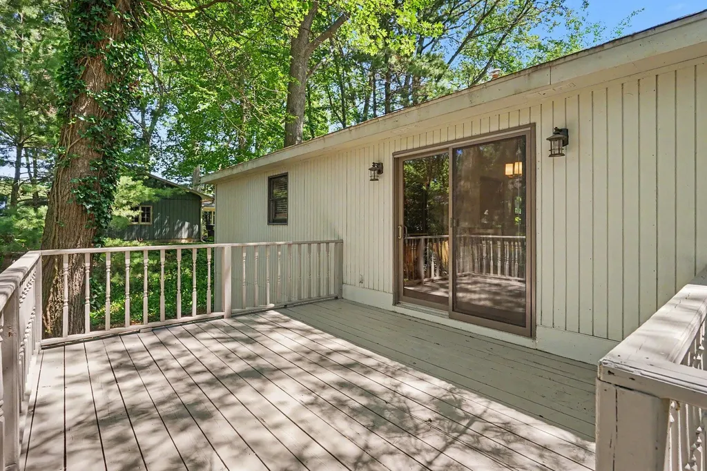 2003 Harbor Inn Street Park Township MI 49424