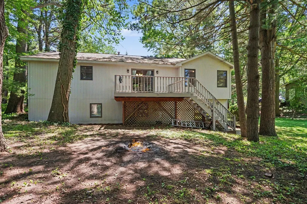 2003 Harbor Inn Street Park Township MI 49424