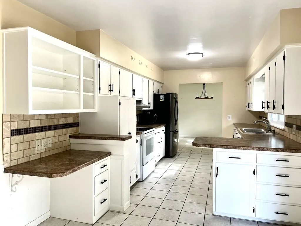 3031 Country Club Drive Muskegon City MI 49441
