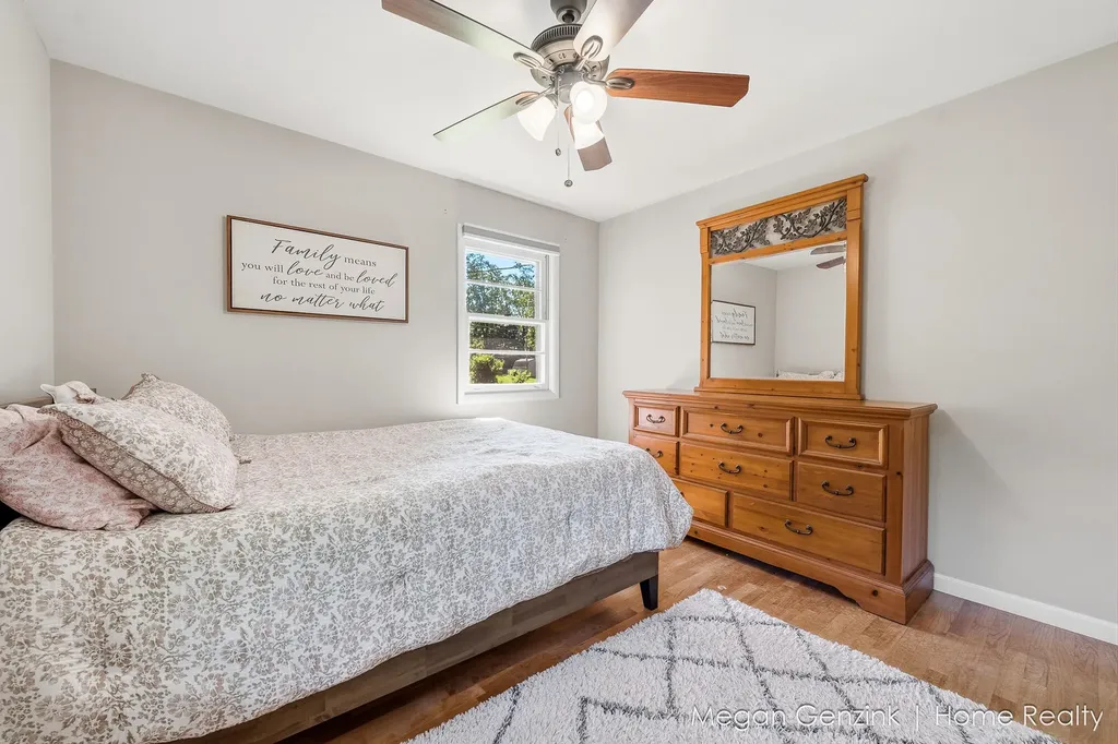 269 Cambridge Avenue Holland City MI 49423