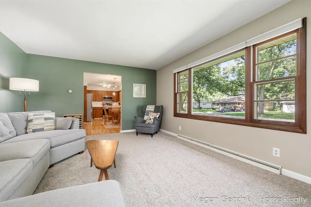 269 Cambridge Avenue Holland City MI 49423
