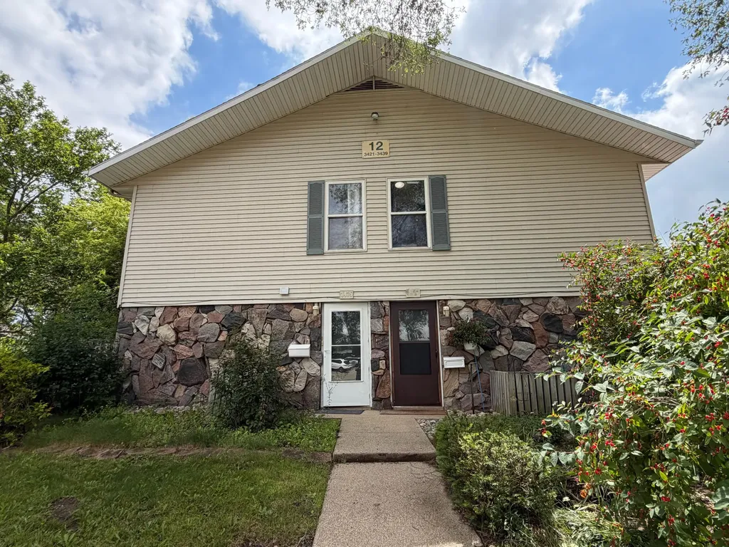 3439 Kenbrooke Court Kalamazoo City MI 49006