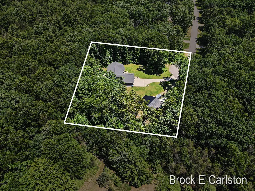 1294 Tall Tree Lane Laketon Township MI 49445