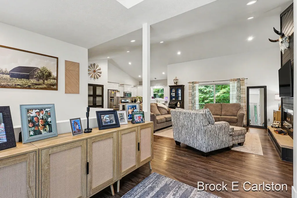 1294 Tall Tree Lane Laketon Township MI 49445