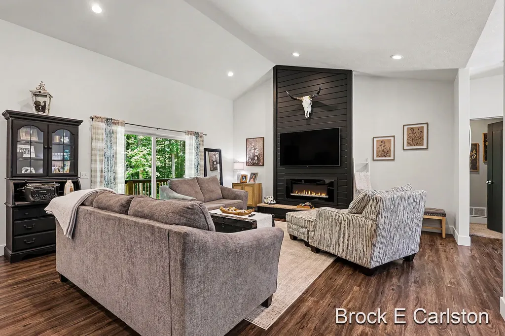 1294 Tall Tree Lane Laketon Township MI 49445