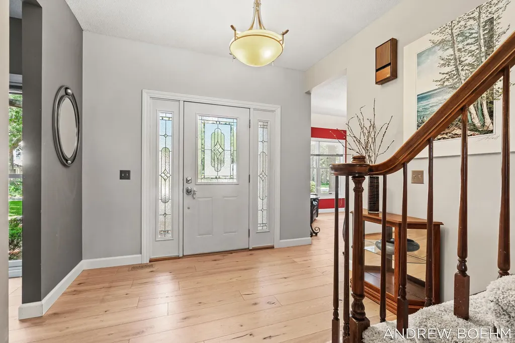 166 Wynwood Court Park Township MI 49424