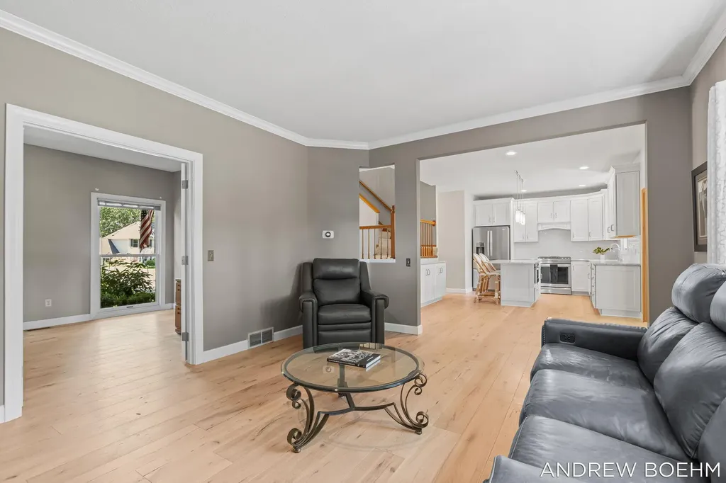 166 Wynwood Court Park Township MI 49424