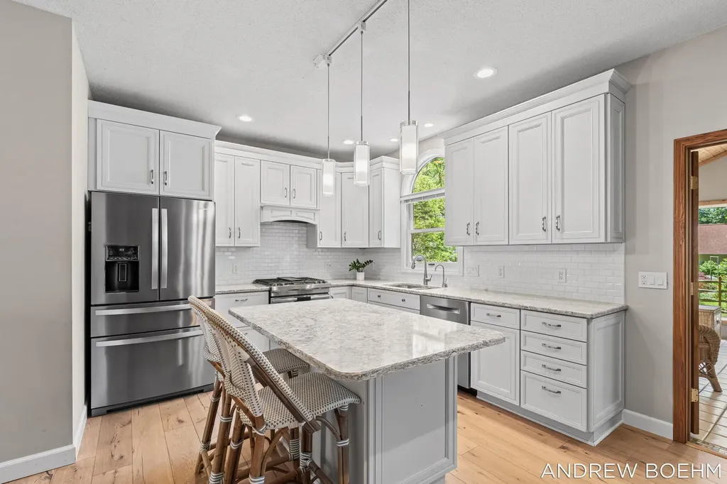 166 Wynwood Court Park Township MI 49424