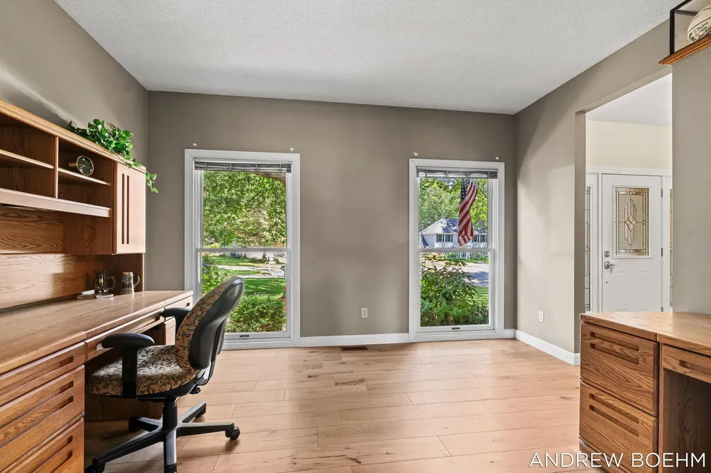 166 Wynwood Court Park Township MI 49424