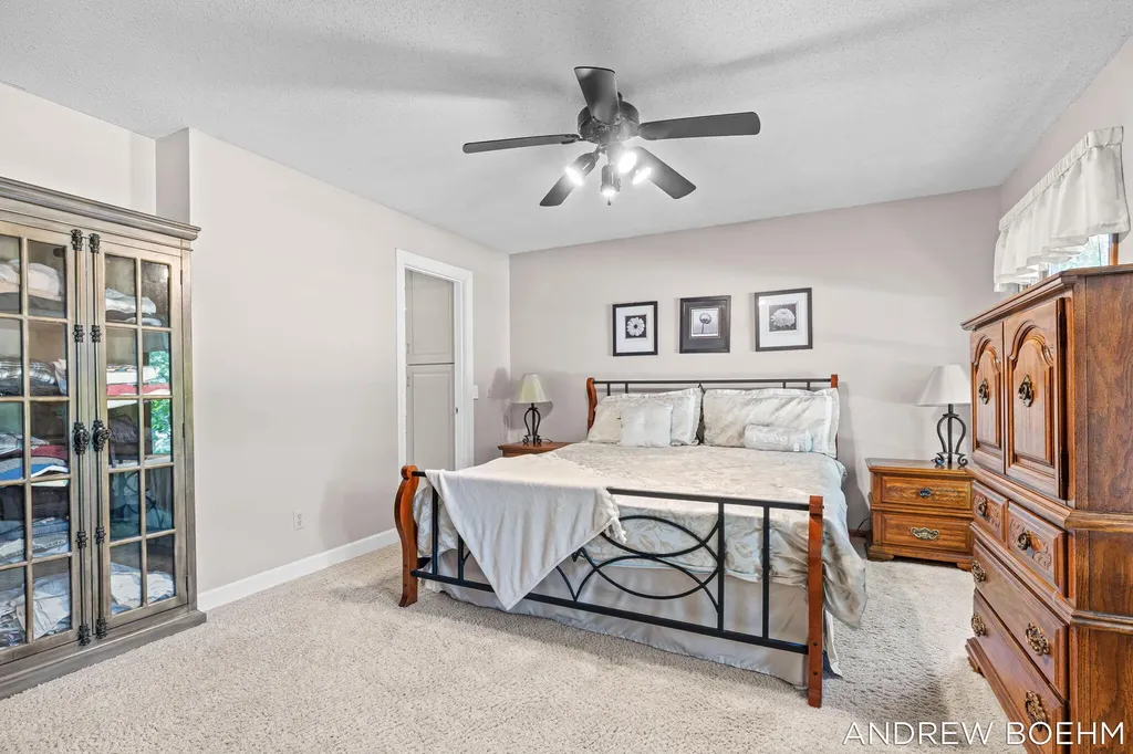 166 Wynwood Court Park Township MI 49424