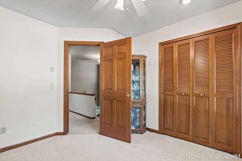 166 Wynwood Court Park Township MI 49424
