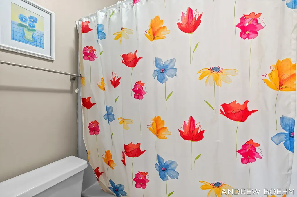 166 Wynwood Court Park Township MI 49424