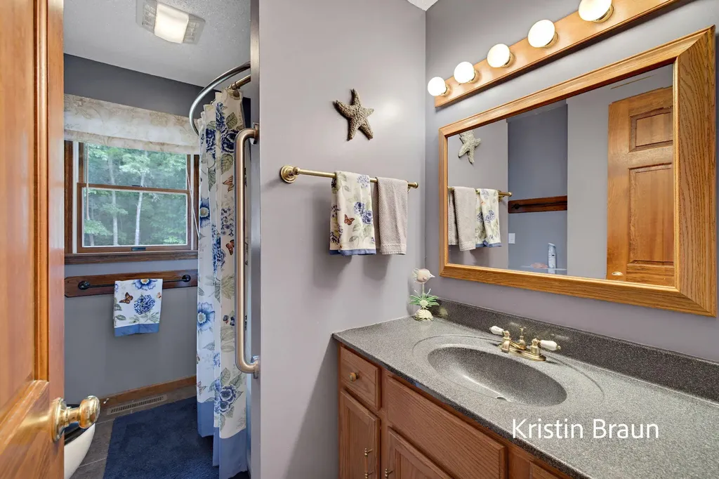 1851 N Sheridan Road Muskegon Charter Township MI 49445
