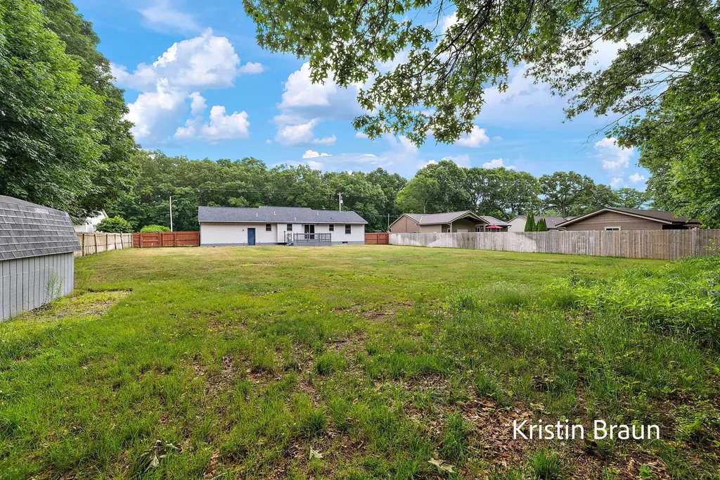 1851 N Sheridan Road Muskegon Charter Township MI 49445