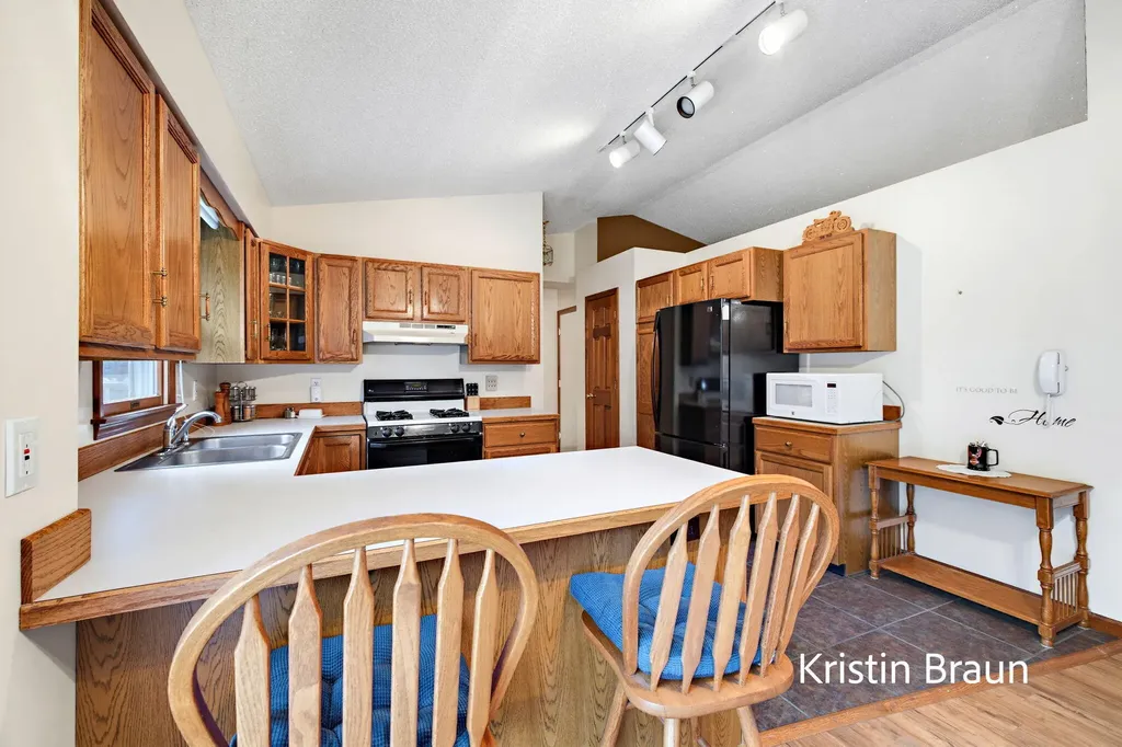 1851 N Sheridan Road Muskegon Charter Township MI 49445
