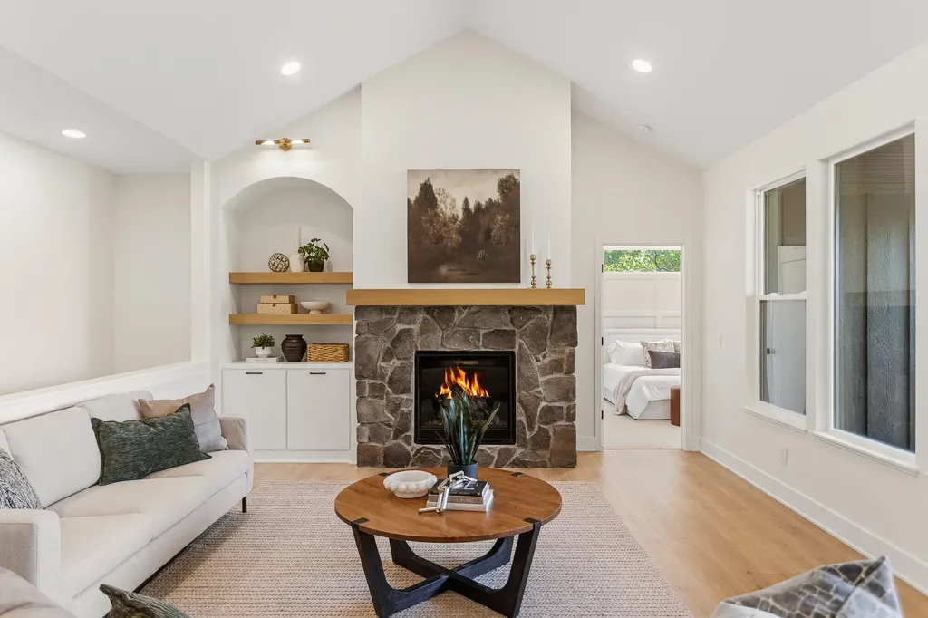 3126 Red Oak Drive Saugatuck Township MI 49453