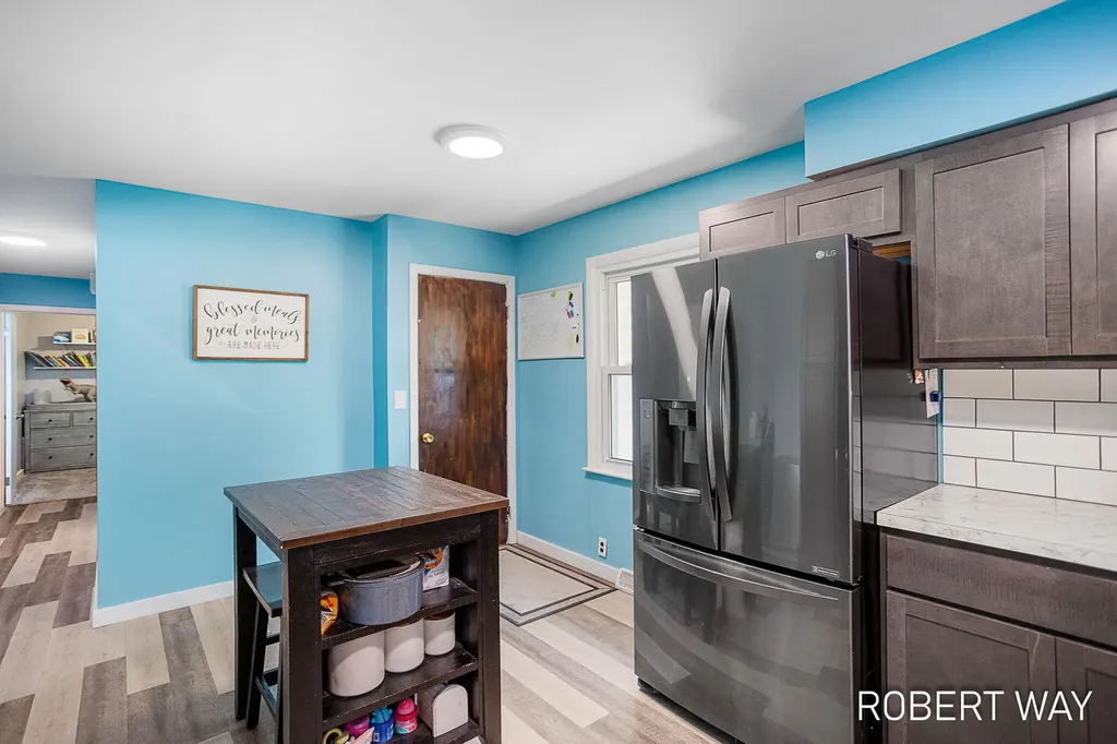 3815 Perry Avenue SW Wyoming City MI 49519