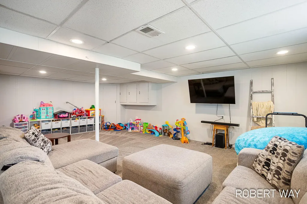 3815 Perry Avenue SW Wyoming City MI 49519