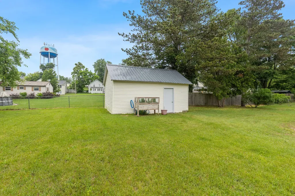 347 E Gardner Street Sparta Township MI 49345