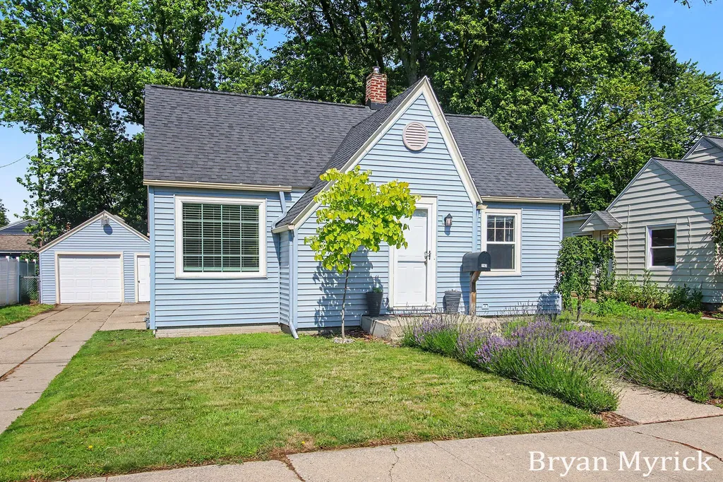 762 Central Holland City MI 49423