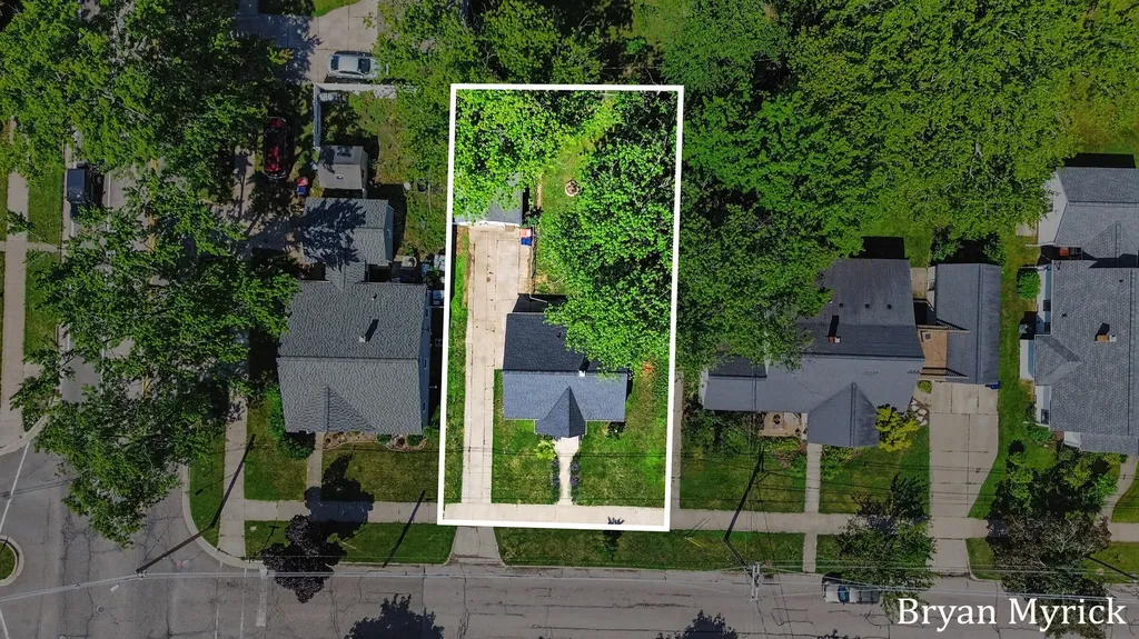 762 Central Holland City MI 49423