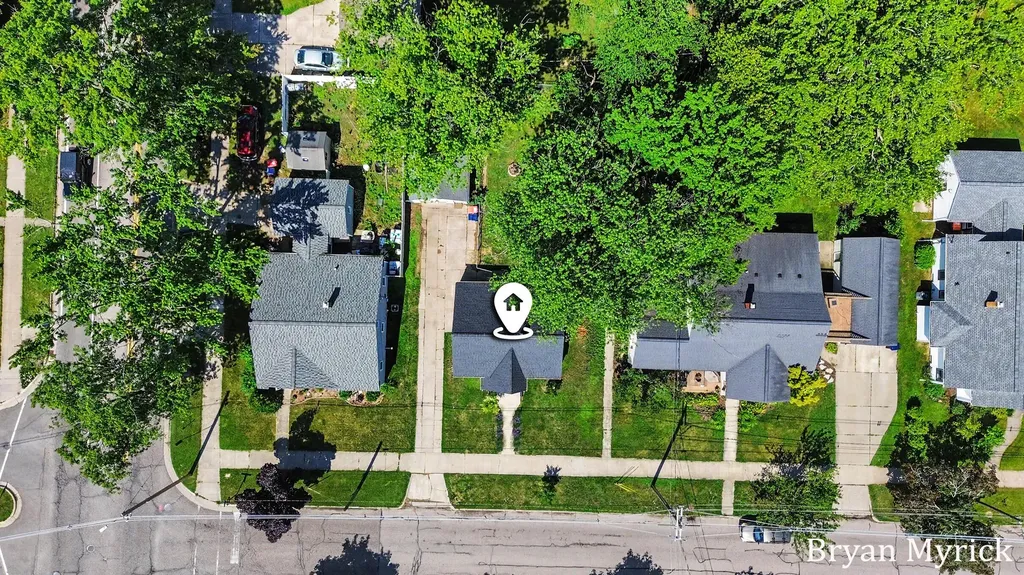 762 Central Holland City MI 49423