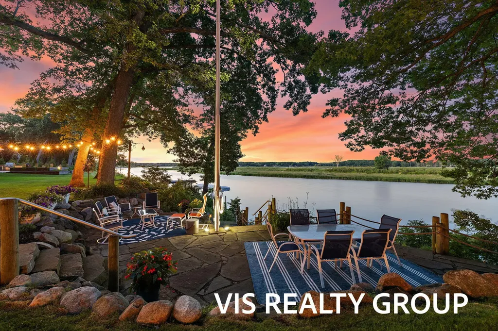 15085 Mercury Drive Grand Haven Charter Township MI 49417