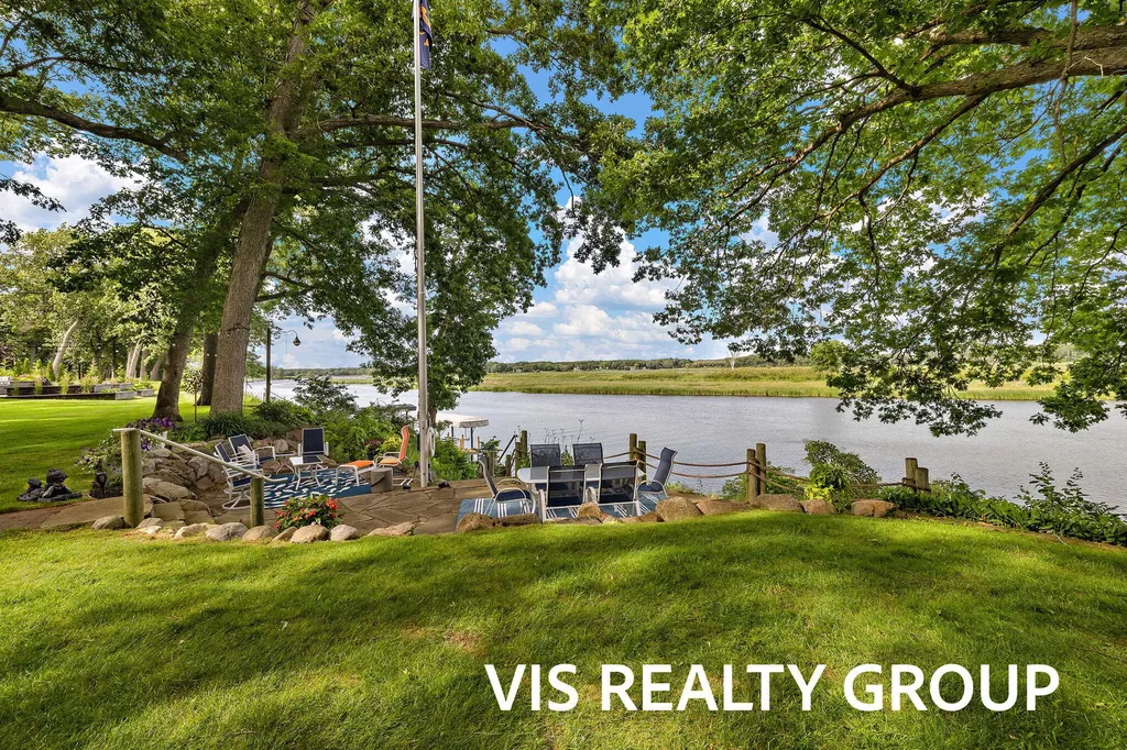 15085 Mercury Drive Grand Haven Charter Township MI 49417