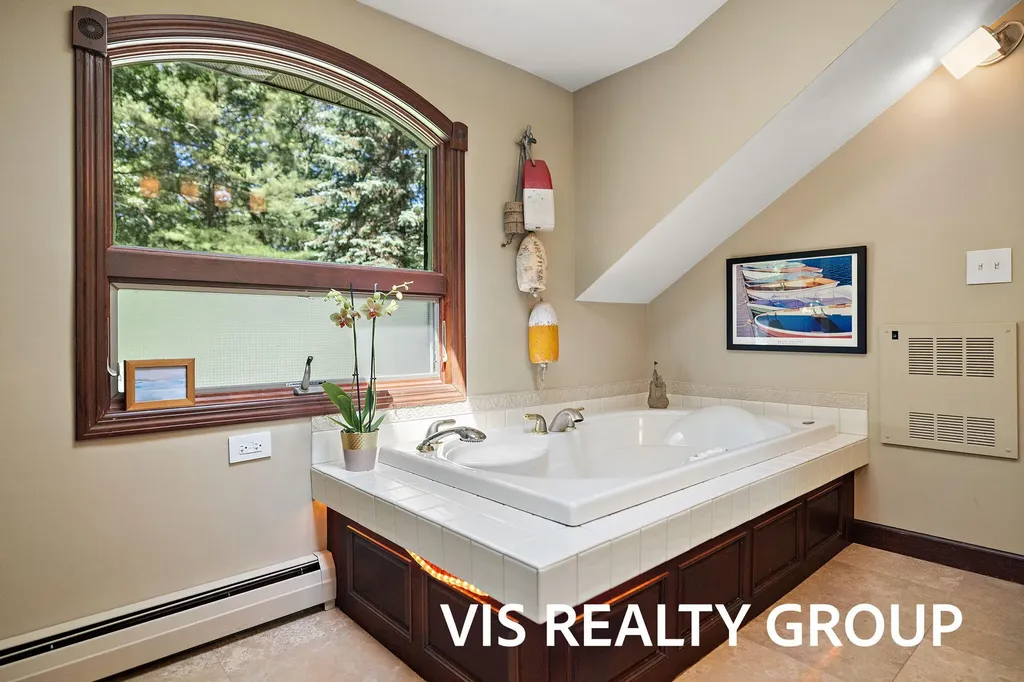 15085 Mercury Drive Grand Haven Charter Township MI 49417