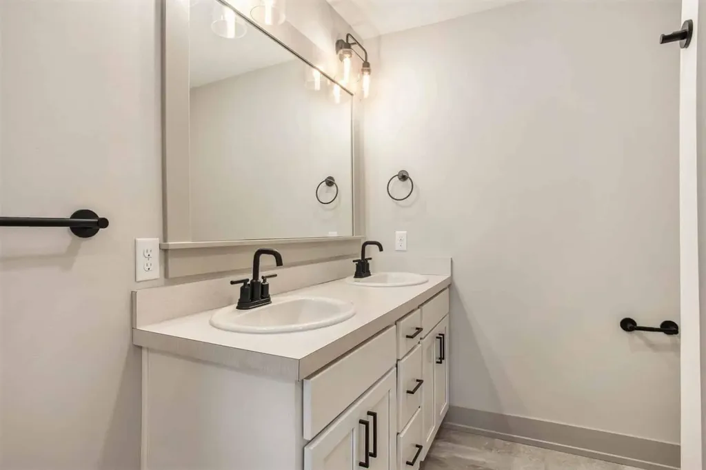 411 Gidley Circle Grand Haven City MI 49417