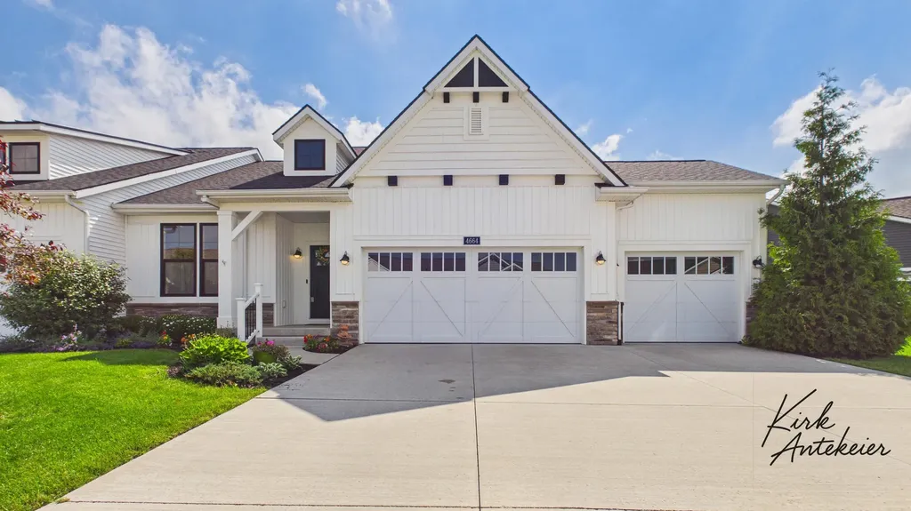 4664 Rare Bloom Drive Jamestown Charter Township MI 49426
