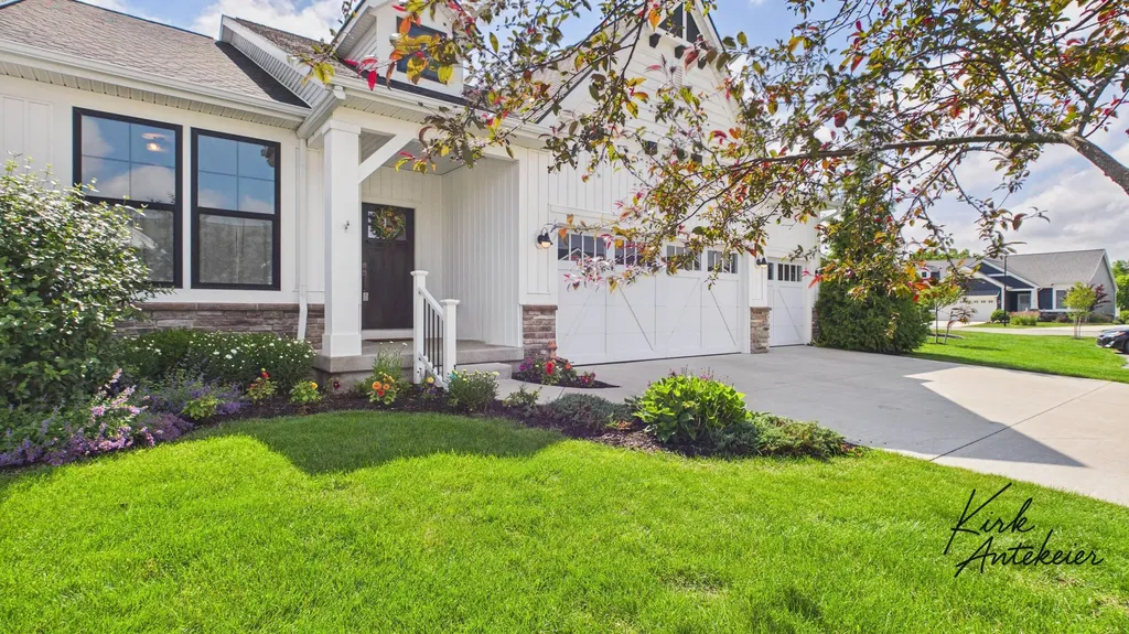 4664 Rare Bloom Drive Jamestown Charter Township MI 49426