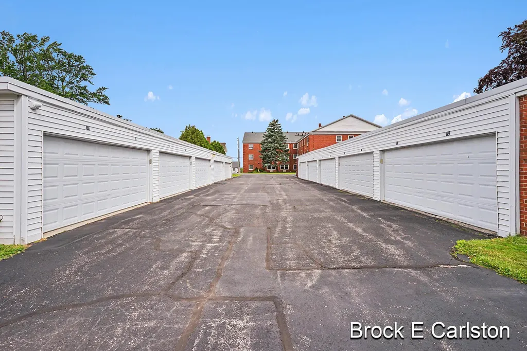 1249 Lakeshore Drive Muskegon City MI 49441