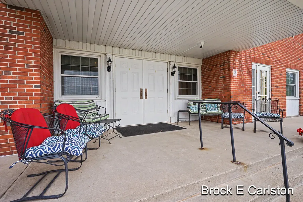 1249 Lakeshore Drive Muskegon City MI 49441