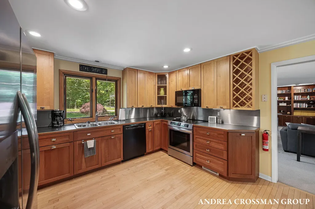 2056 Lakeshore Drive Ganges Township MI 49408
