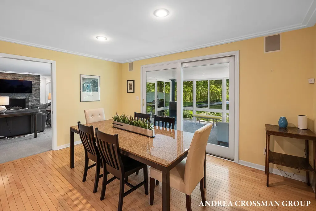 2056 Lakeshore Drive Ganges Township MI 49408
