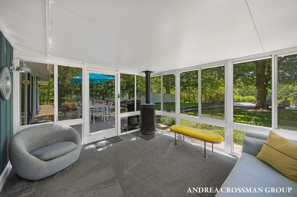 2056 Lakeshore Drive Ganges Township MI 49408