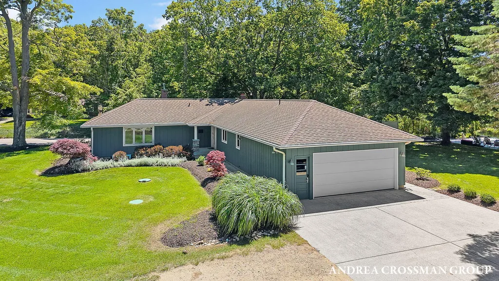 2056 Lakeshore Drive Ganges Township MI 49408