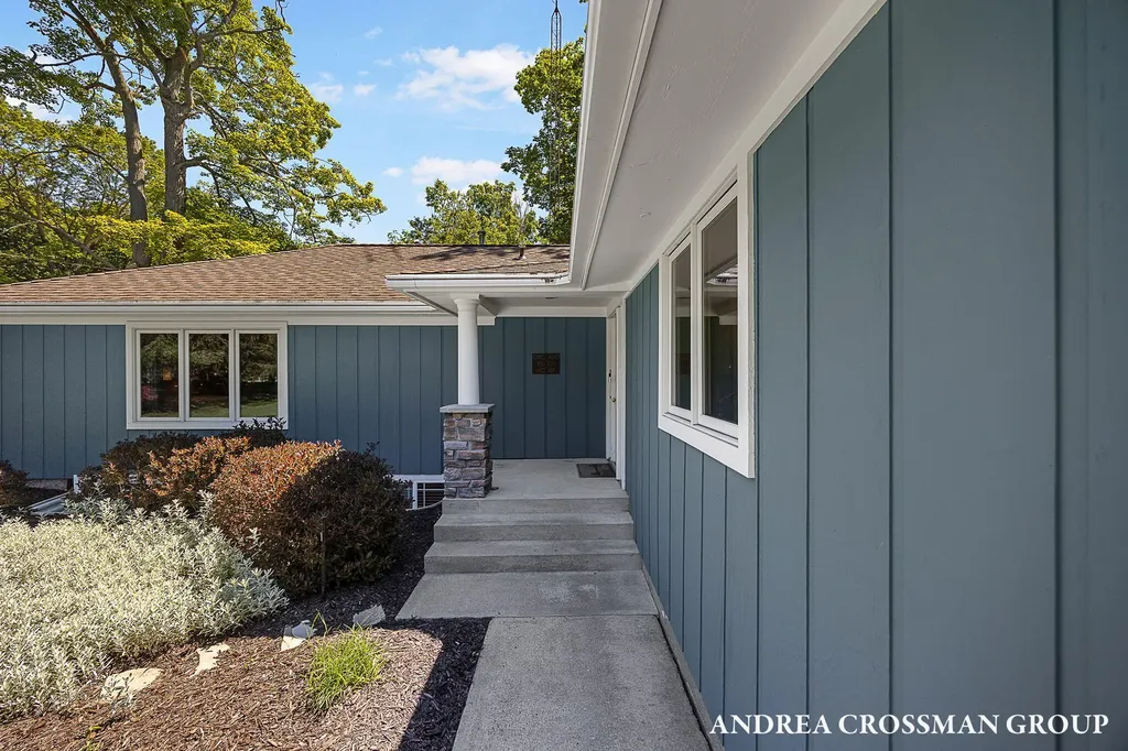 2056 Lakeshore Drive Ganges Township MI 49408