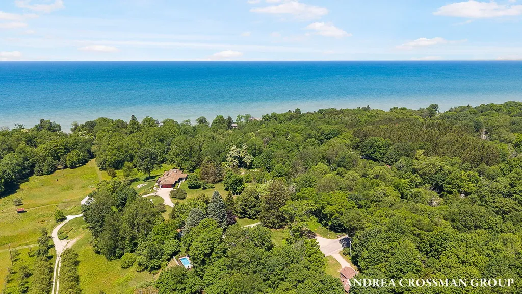 2056 Lakeshore Drive Ganges Township MI 49408