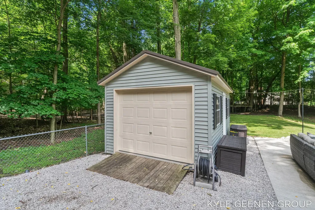 208 Chicago Avenue Park Township MI 49424