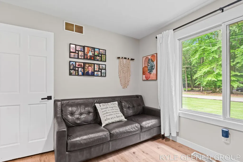 208 Chicago Avenue Park Township MI 49424