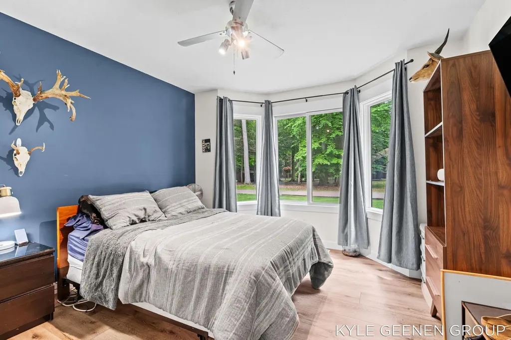 208 Chicago Avenue Park Township MI 49424
