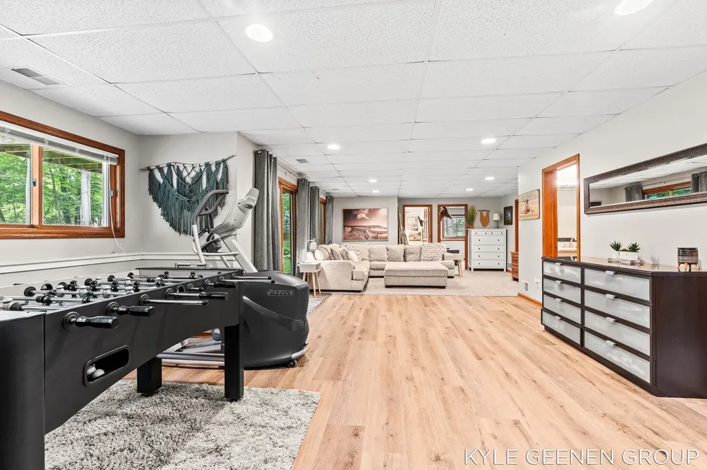 208 Chicago Avenue Park Township MI 49424